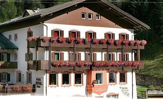 Hotel Alpino Plan Selva di Val Gardena Eksteriør bilde